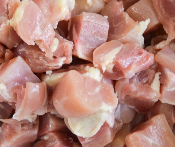 CHICKEN BREAST CUT